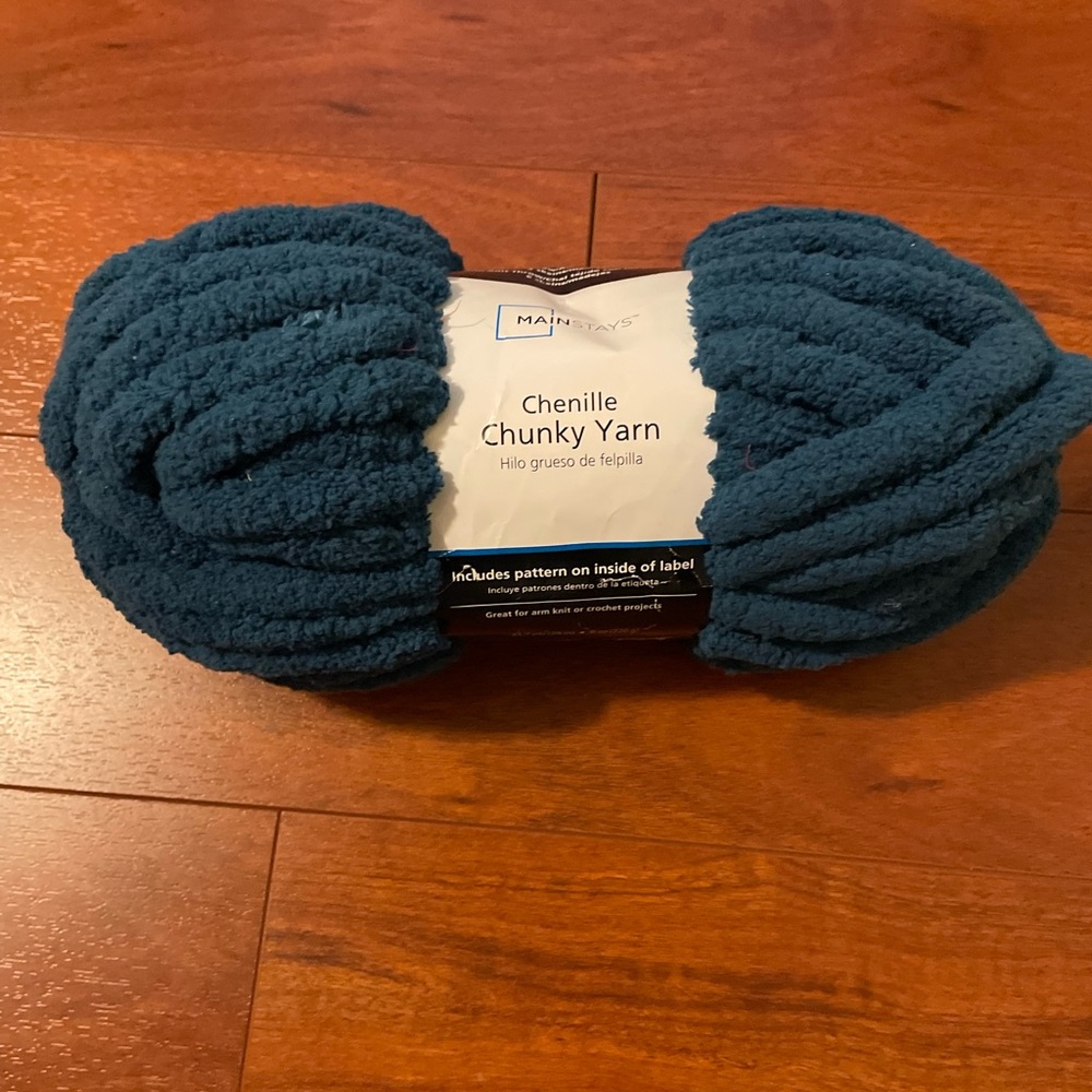 Chunky yarn for sewing blue